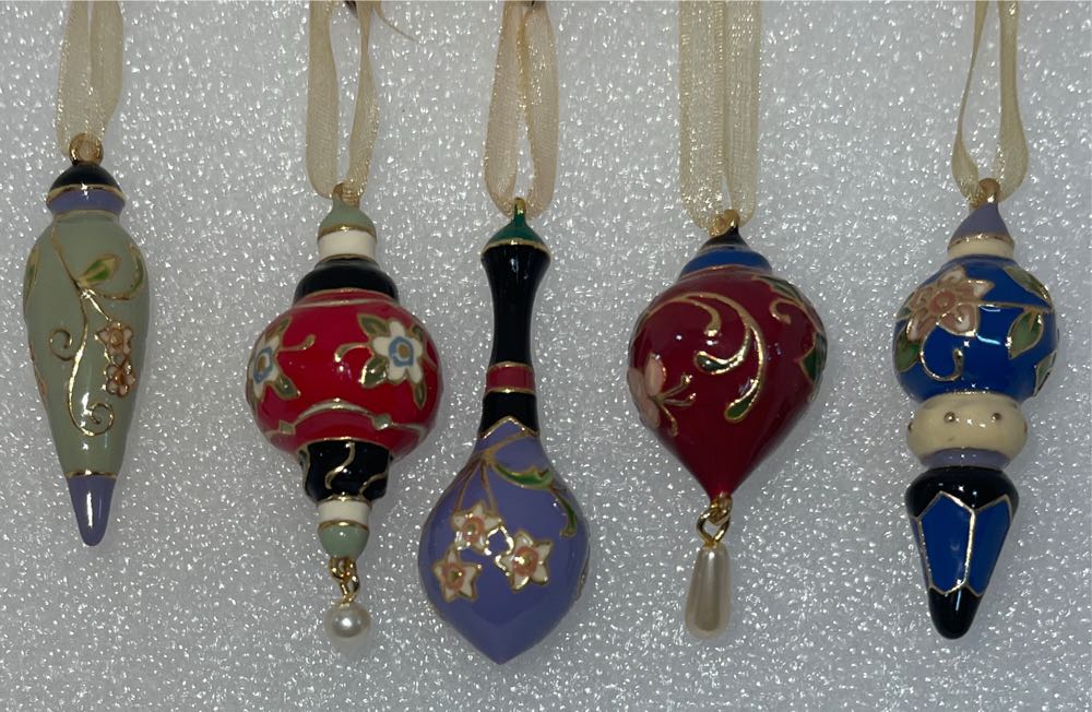 Holiday Bouquet  - Miniatures (Mini Ornaments) ornament collectible [Barcode 015012816082] - Main Image 3