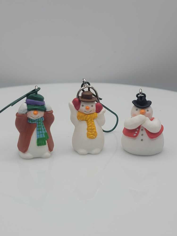 See No Humbug! - Snowman (Keepsake Miniature) ornament collectible [Barcode 015012853308] - Main Image 2