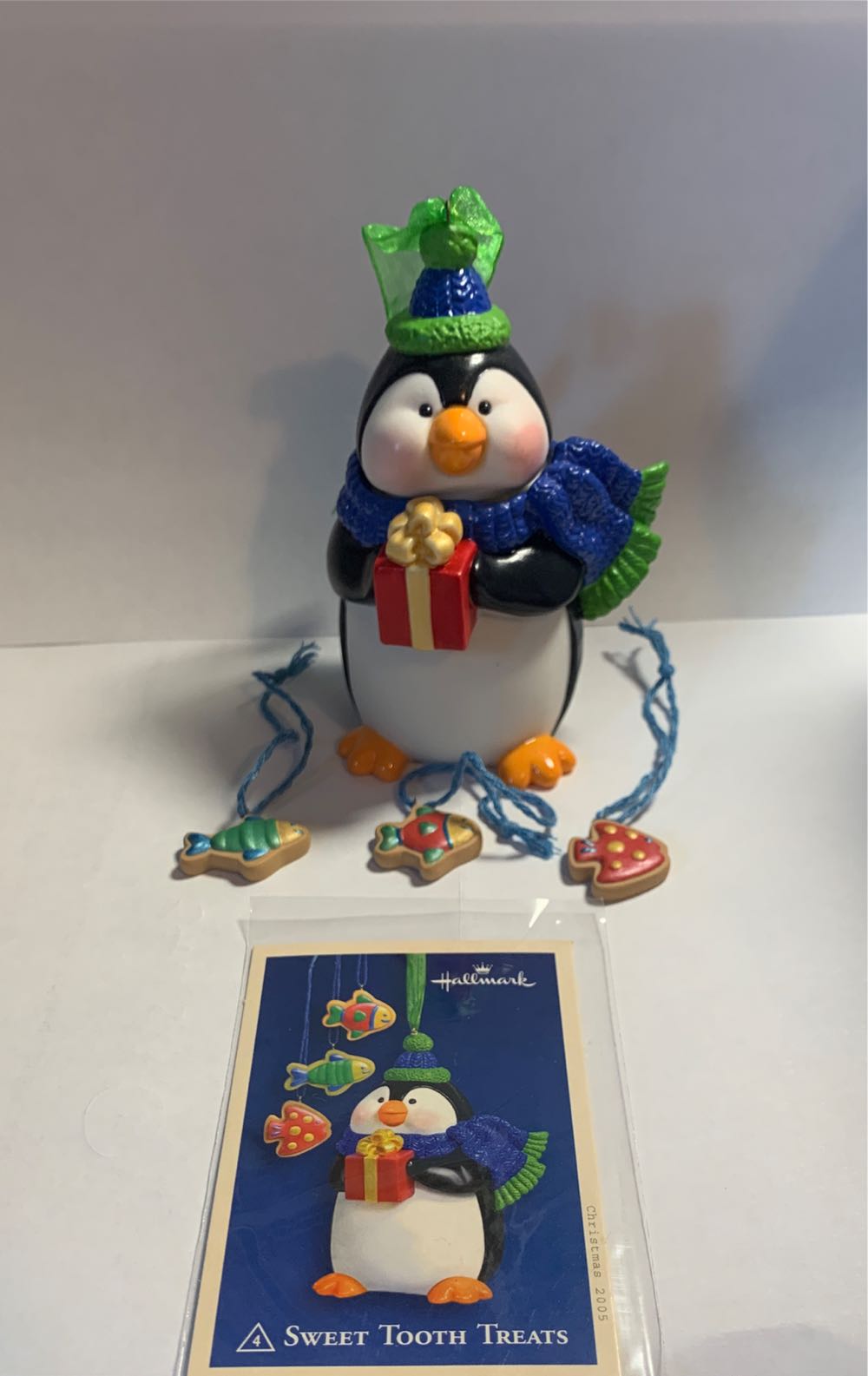 Sweet Tooth Treats 2005 - Sweet Tooth Treats (Cookie Jars) ornament collectible [Barcode 015012857214] - Main Image 3