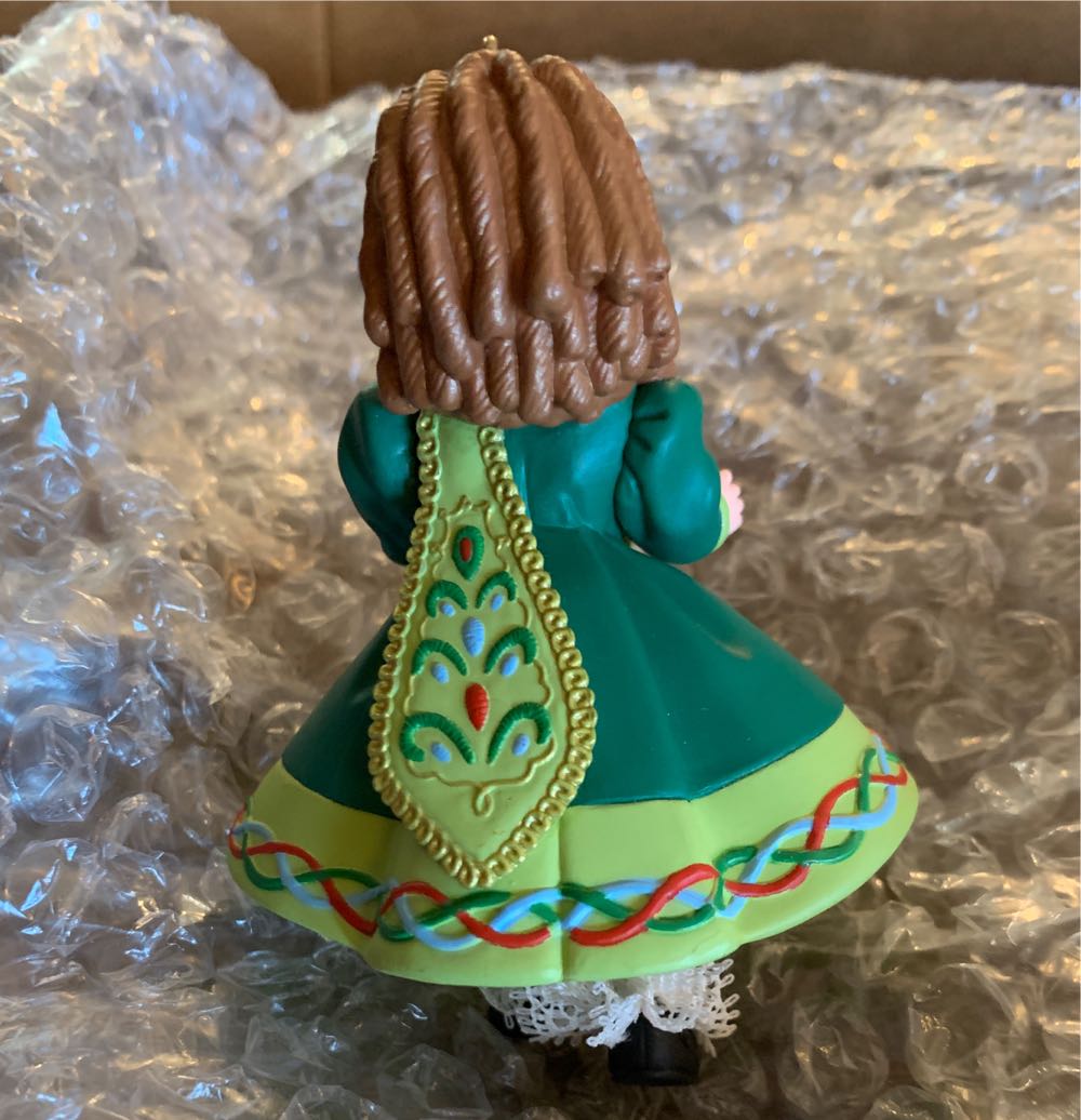 Madame Alexander Sweet Irish Dancer #10 - Madame Alexander (Madame Alexander) ornament collectible [Barcode 015012863413] - Main Image 3