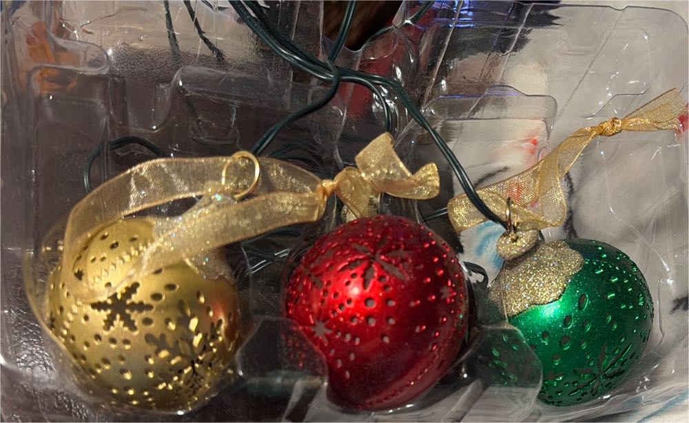 Illuminations Snowflake Snowballs - Illuminations (Illuminations) ornament collectible [Barcode 015012886528] - Main Image 4