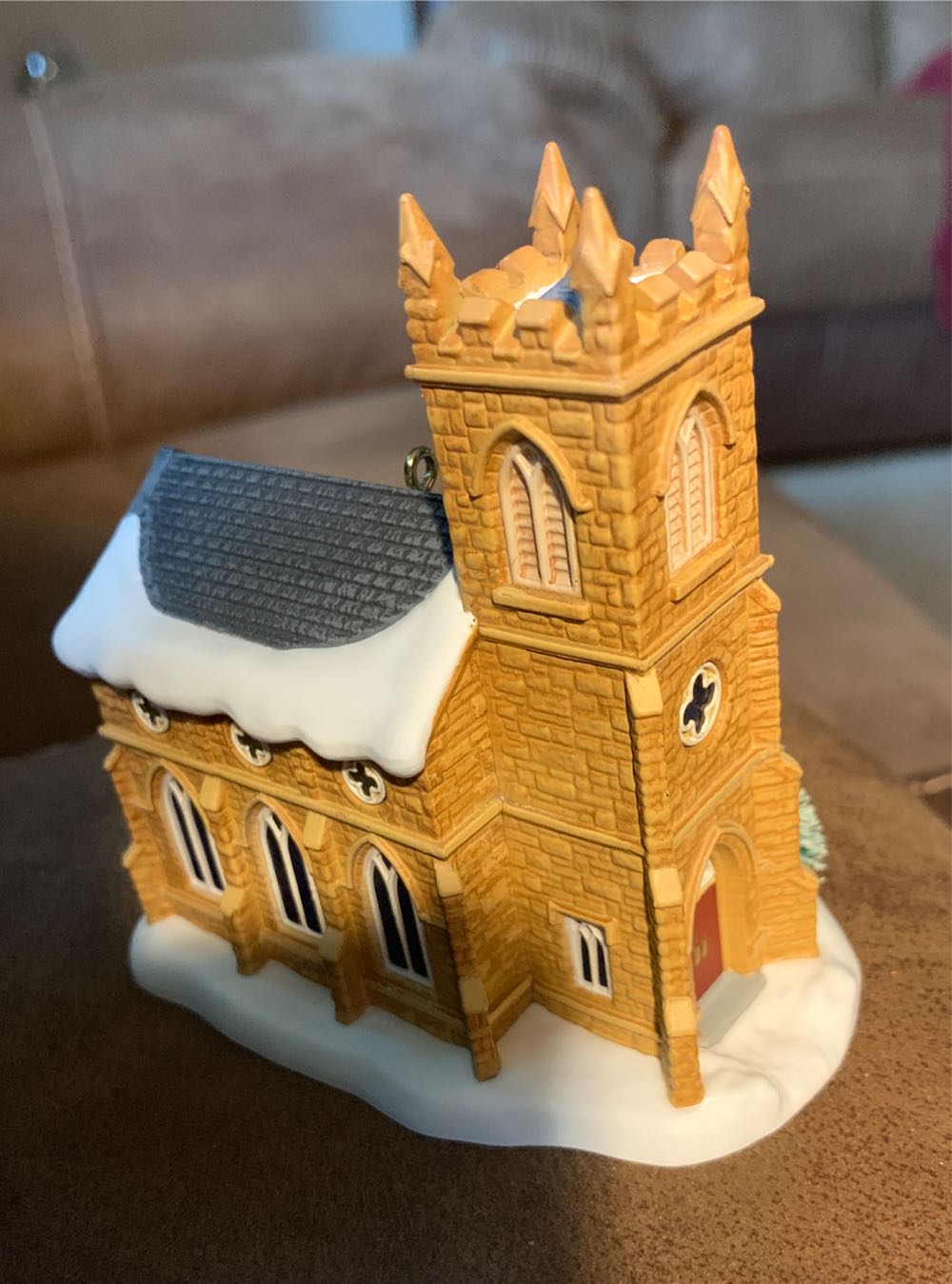 Church Candlelight Services #9 (2006) Old Stone Church (2006) - Candlelight Services (Church, Magic, Legacy Cord) ornament collectible [Barcode 015012910292] - Main Image 4