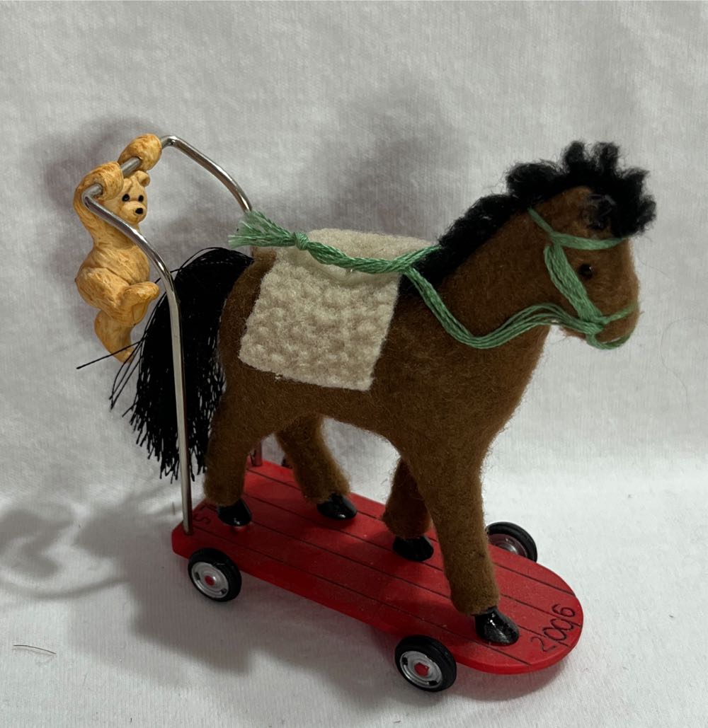 A Pony For Christmas #9 (2006) - A Pony For Christmas (Horse) ornament collectible [Barcode 015012910391] - Main Image 3