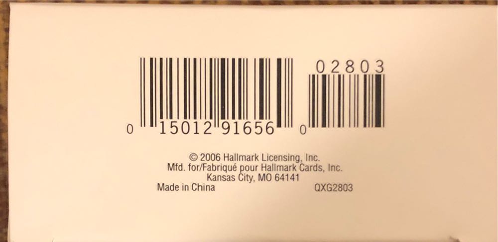 Snow Fort Fun - Unofficial Penguin Series (Animals) ornament collectible [Barcode 015012916560] - Main Image 3