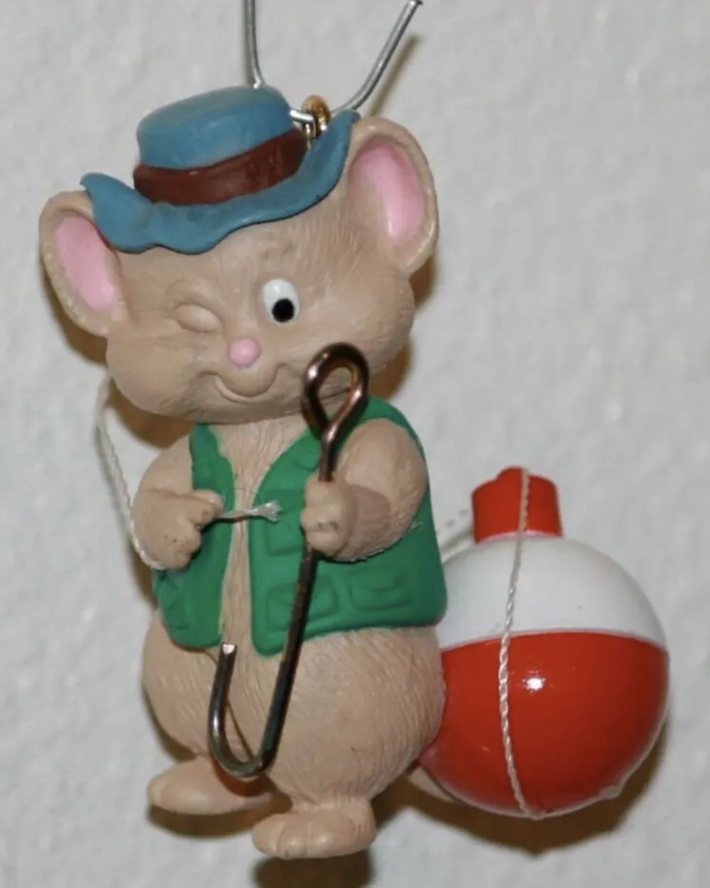 Merry Fishmus - Hallmark Keepsake ornament collectible [Barcode 015012138399] - Main Image 2