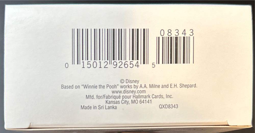 A Very Friendly Christmas Tree - Winnie the Pooh (Disney) ornament collectible [Barcode 015012926545] - Main Image 3
