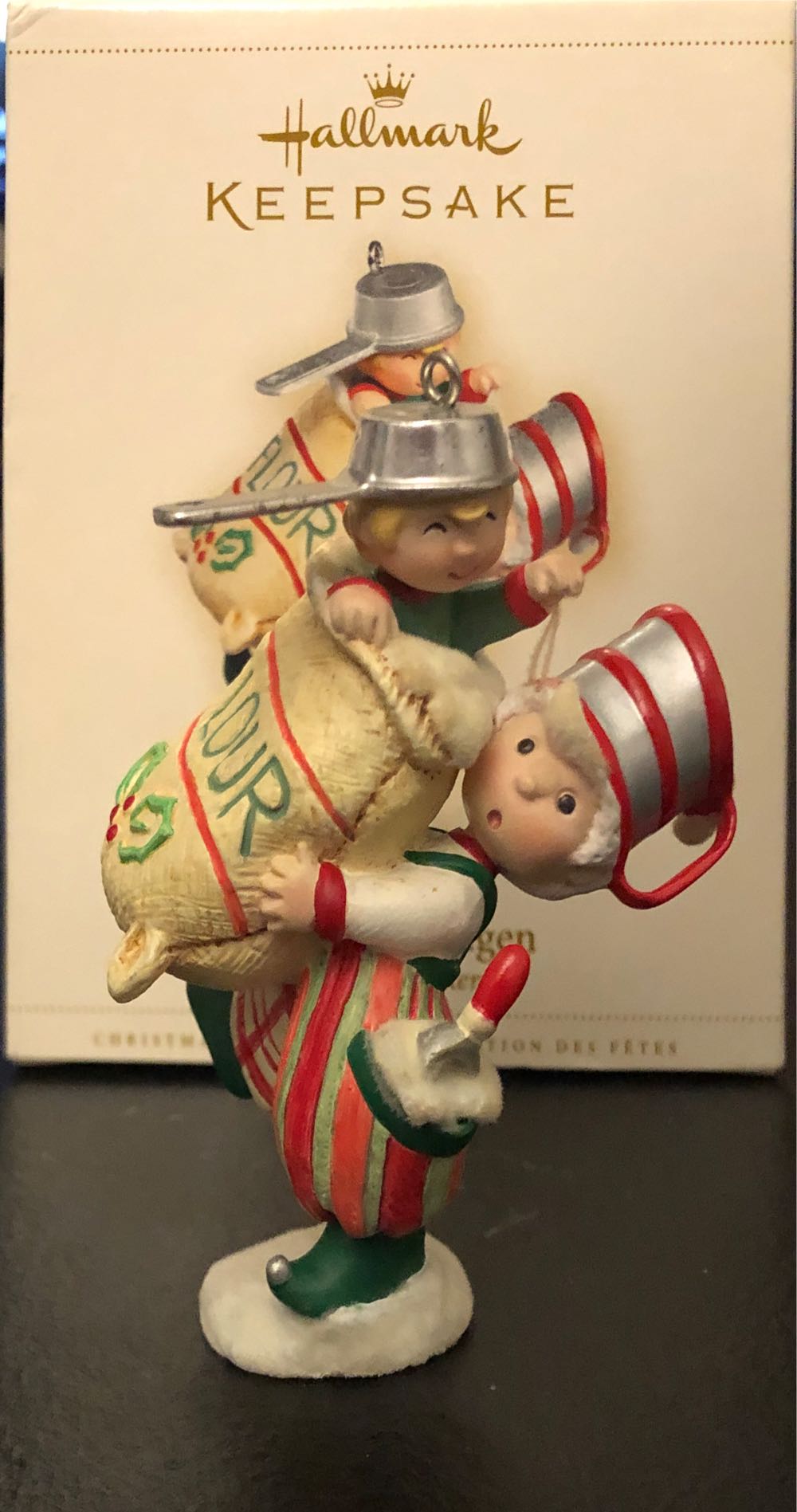Dusty & Smidgen  - The Merry Bakers (Food.) ornament collectible [Barcode 015012926590] - Main Image 4