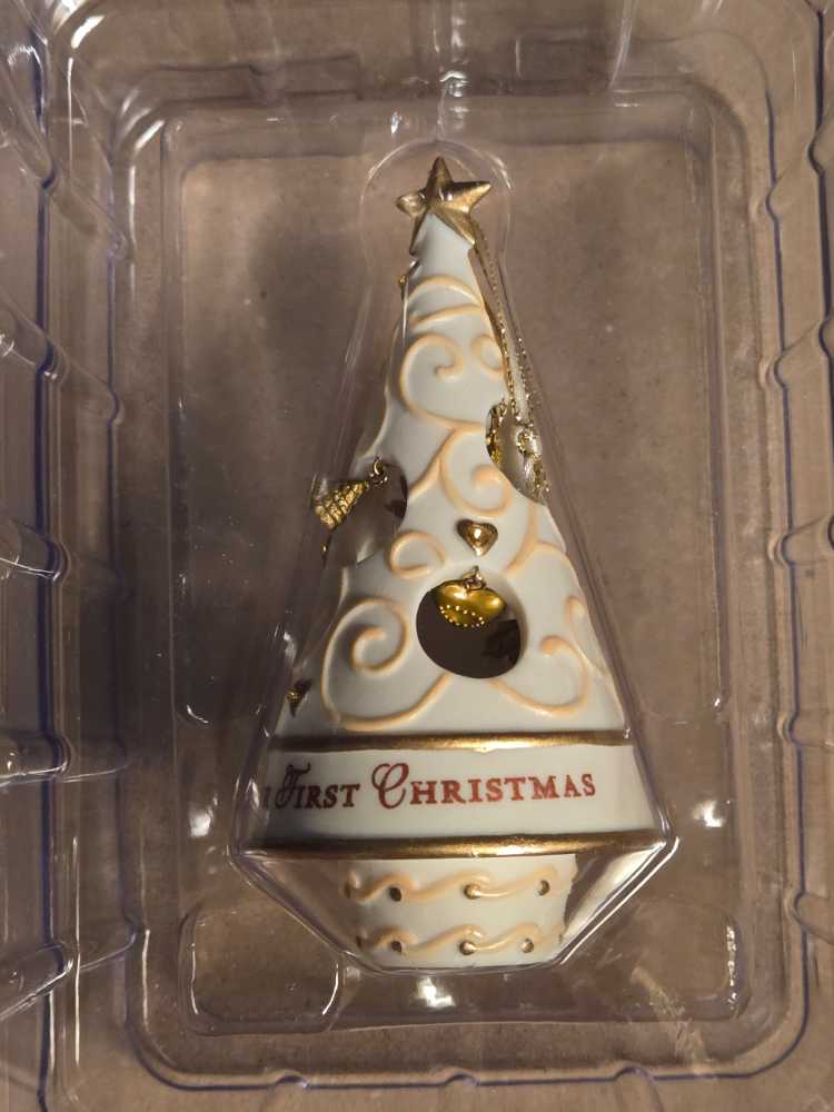 A Charmed Life - A Promise Tree  (First Christmas) ornament collectible [Barcode 015012929409] - Main Image 4