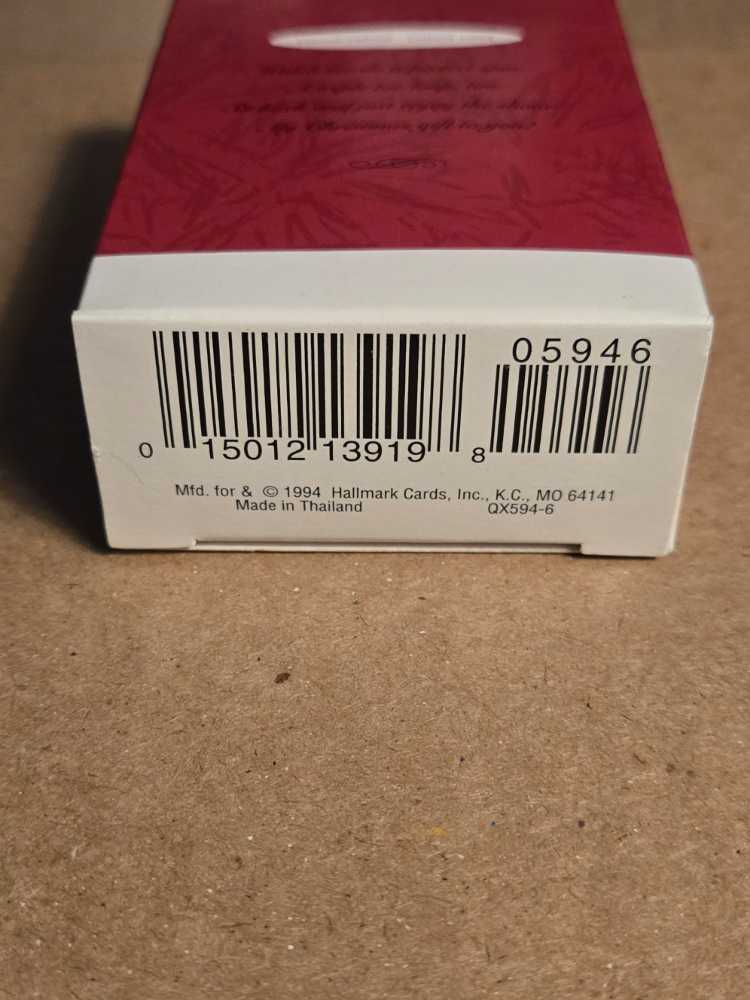 Ice Show - No Series (Bird, Ice, Skating) ornament collectible [Barcode 015012139198] - Main Image 3