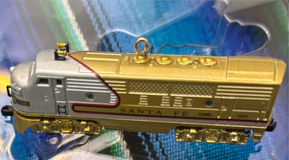 Santa Fe F3A Diesel Locomotive - Lionel Train Series (Trains) ornament collectible [Barcode 015012958386] - Main Image 4