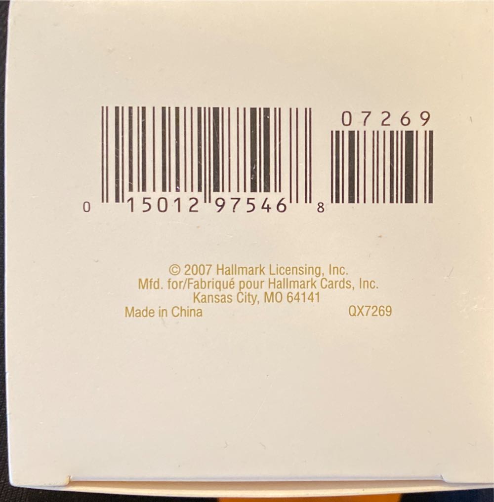 WW#6 - A Gathering Of Friends - Winter Wonderland (Snow Globes) ornament collectible [Barcode 015012975468] - Main Image 3