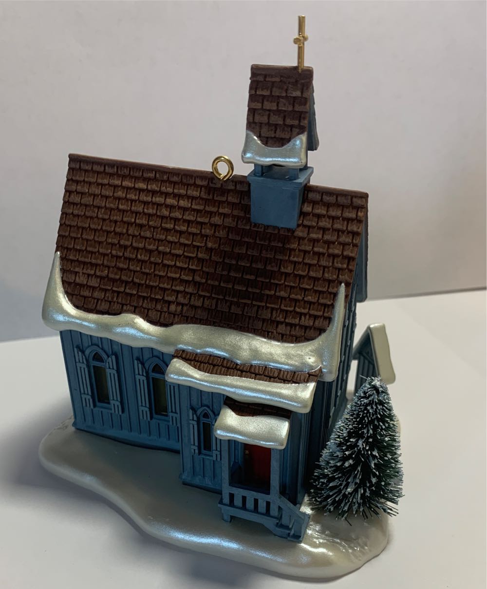 #10 Chapel In The Woods (2007) - Candlelight Services (Churches) ornament collectible [Barcode 015012975680] - Main Image 3