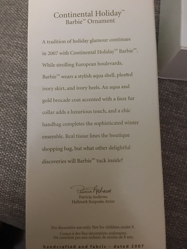 Barbie Continental Holiday Barbie - Barbie (Barbie Fashion Model Collection) ornament collectible [Barcode 015012977554] - Main Image 2