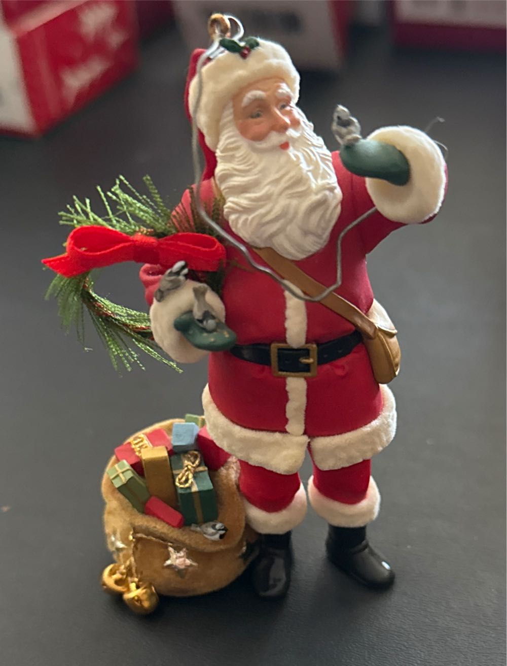 Santa’s Visit - Santa (Santa) ornament collectible [Barcode 015012982473] - Main Image 4