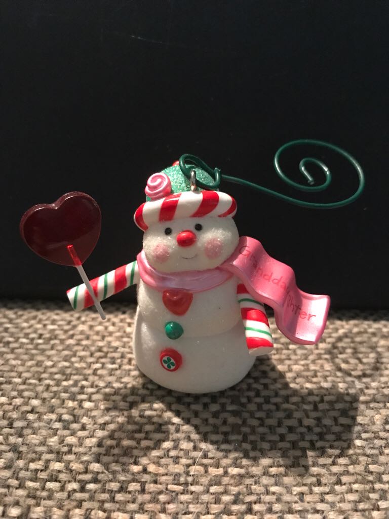 Granddaughter - Family (Snowman) ornament collectible [Barcode 015012984774] - Main Image 2