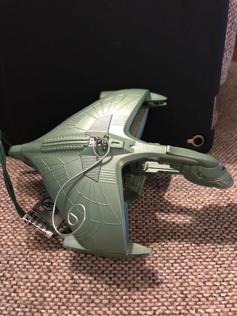 Romulan Warbird - Star Trek: The Next Generation (Star Trek) ornament collectible [Barcode 015012176322] - Main Image 2