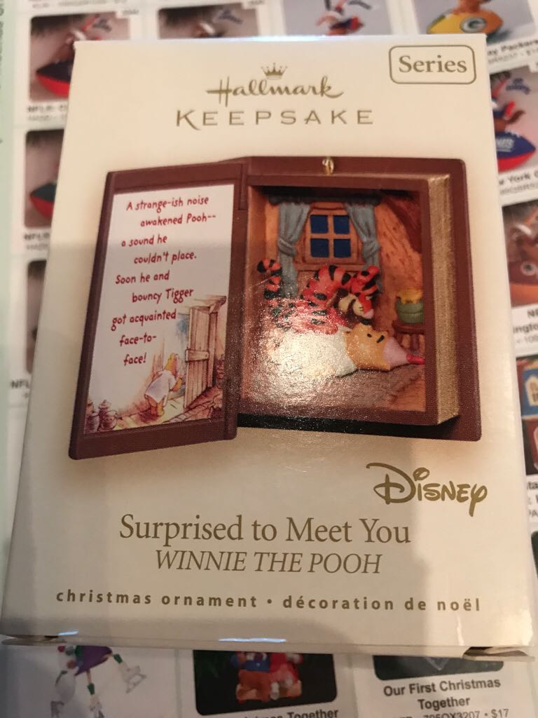 Winnie The Pooh Book #10 - Surprised To Meet You - Disney Winnie The Pooh (Walt Disney Productions) ornament collectible [Barcode 015012986594] - Main Image 2