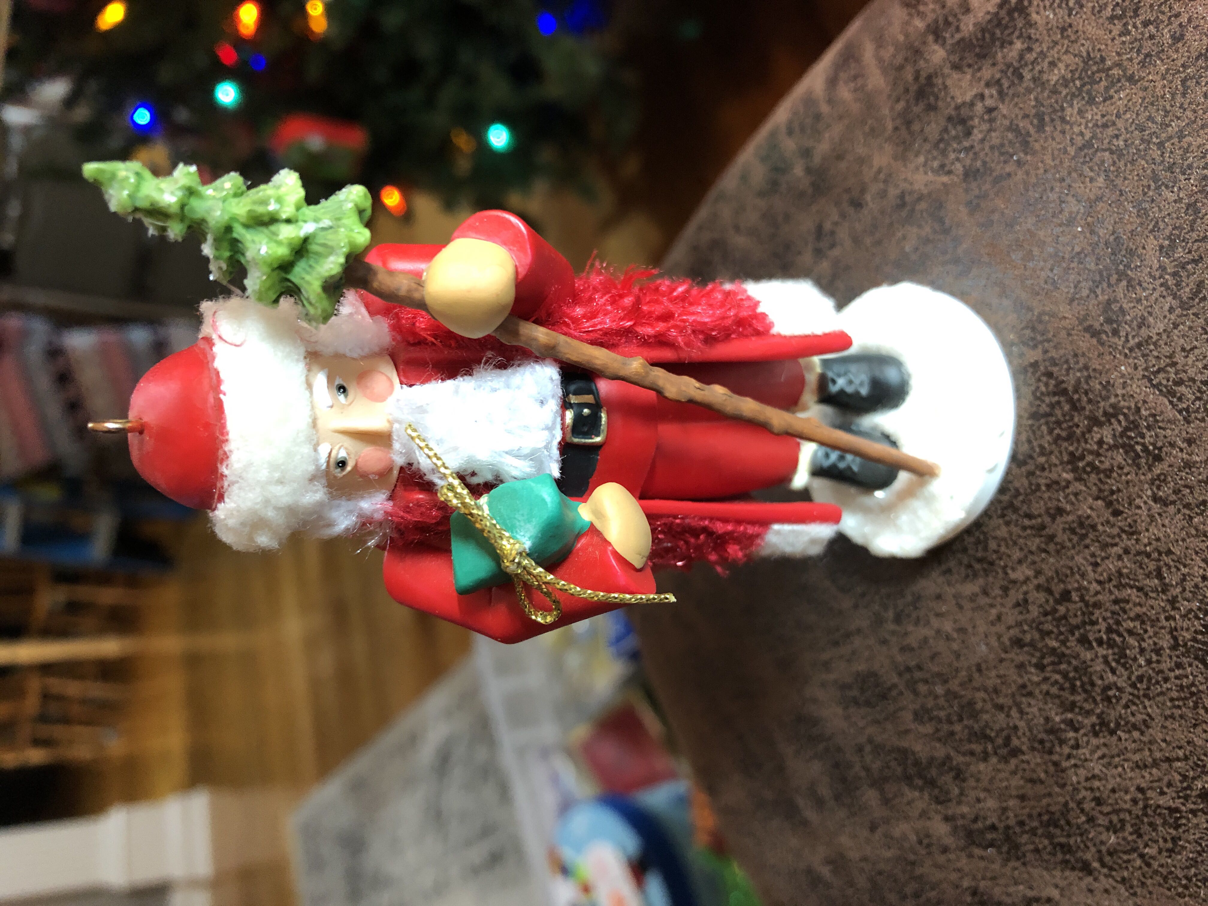 Nutcracker Santa Special Edition - Santa (Santa) ornament collectible [Barcode 015012991468] - Main Image 3