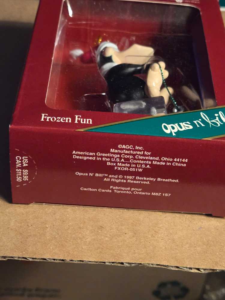 American Greetings Merry Christmas From Opus N’ Bill - Opus N’ Bill (Opus ‘n Bill) ornament collectible [Barcode 018100442972] - Main Image 4