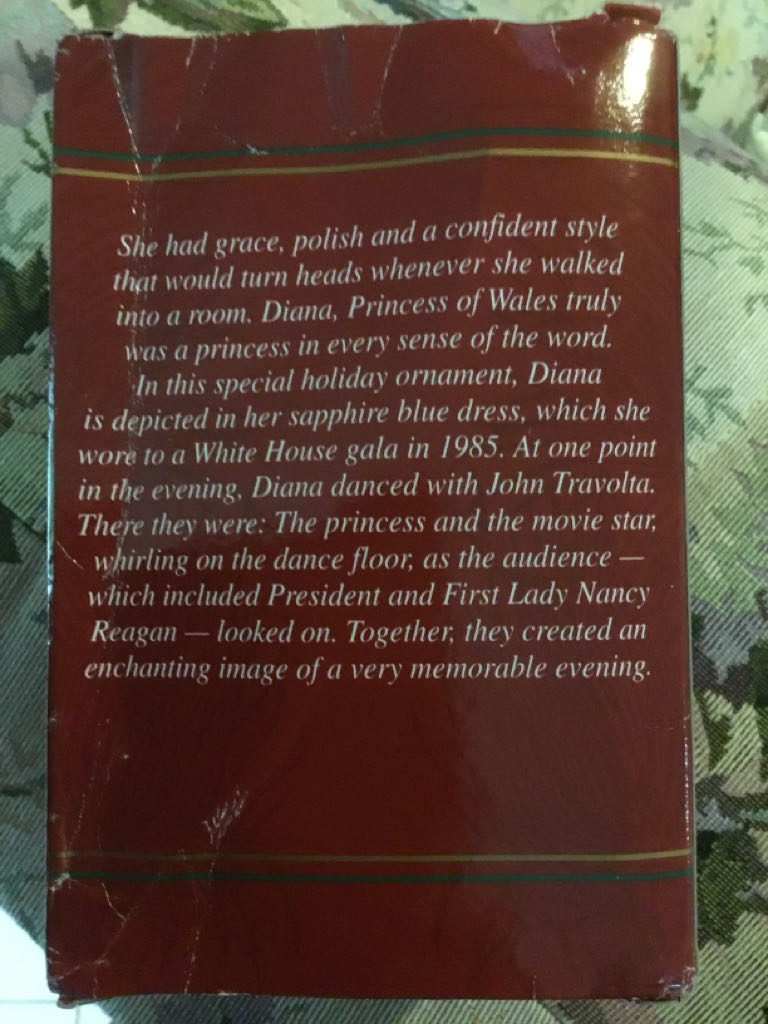 Timeless Beauty - Royalty (World Figures) ornament collectible [Barcode 018100514938] - Main Image 2