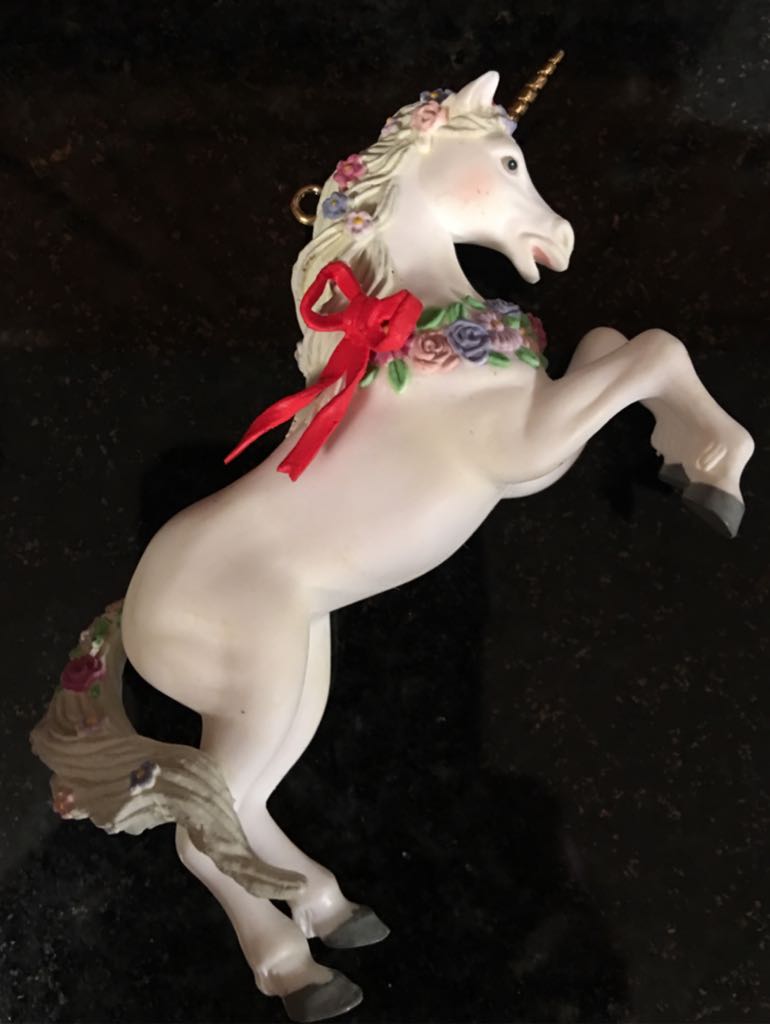 Christmas Fantasy  ornament collectible [Barcode 018100804695] - Main Image 2