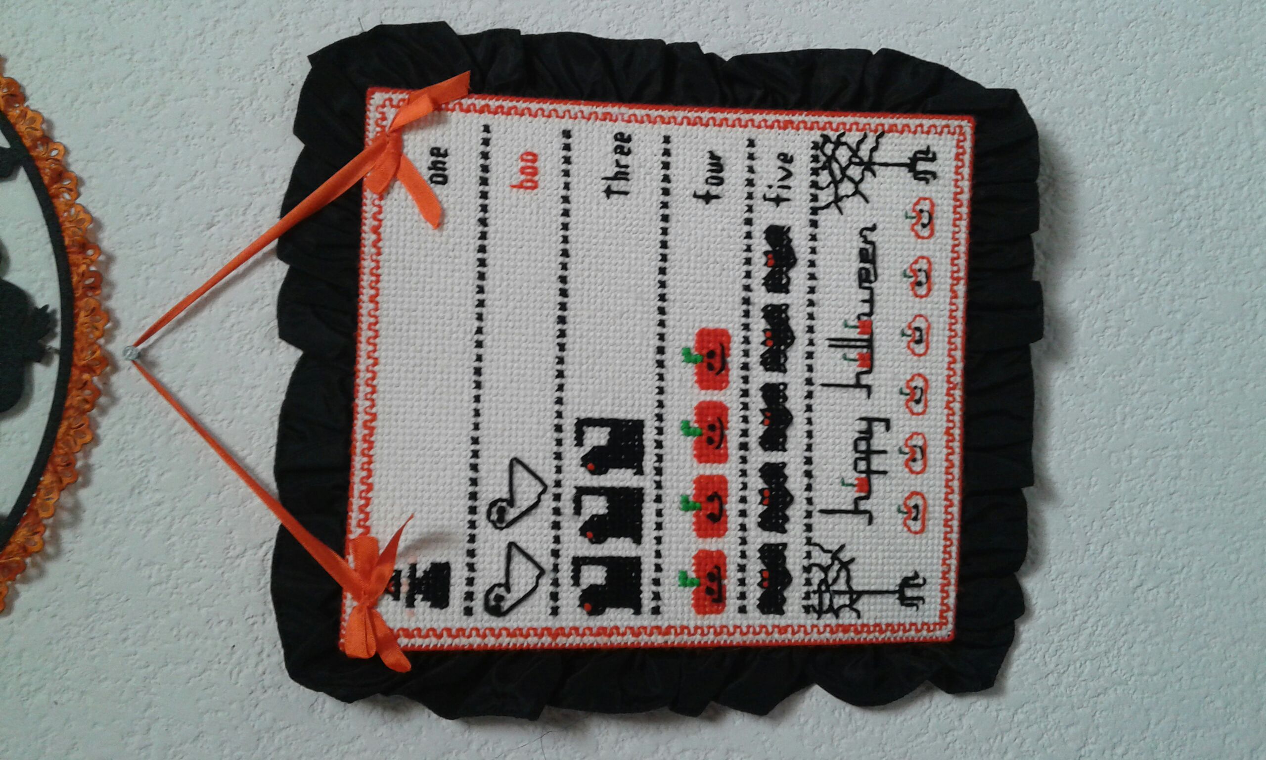 Adorno en punto de cruz - Adorno de pared (Halloween) ornament collectible [Barcode 0110031780045] - Main Image 1
