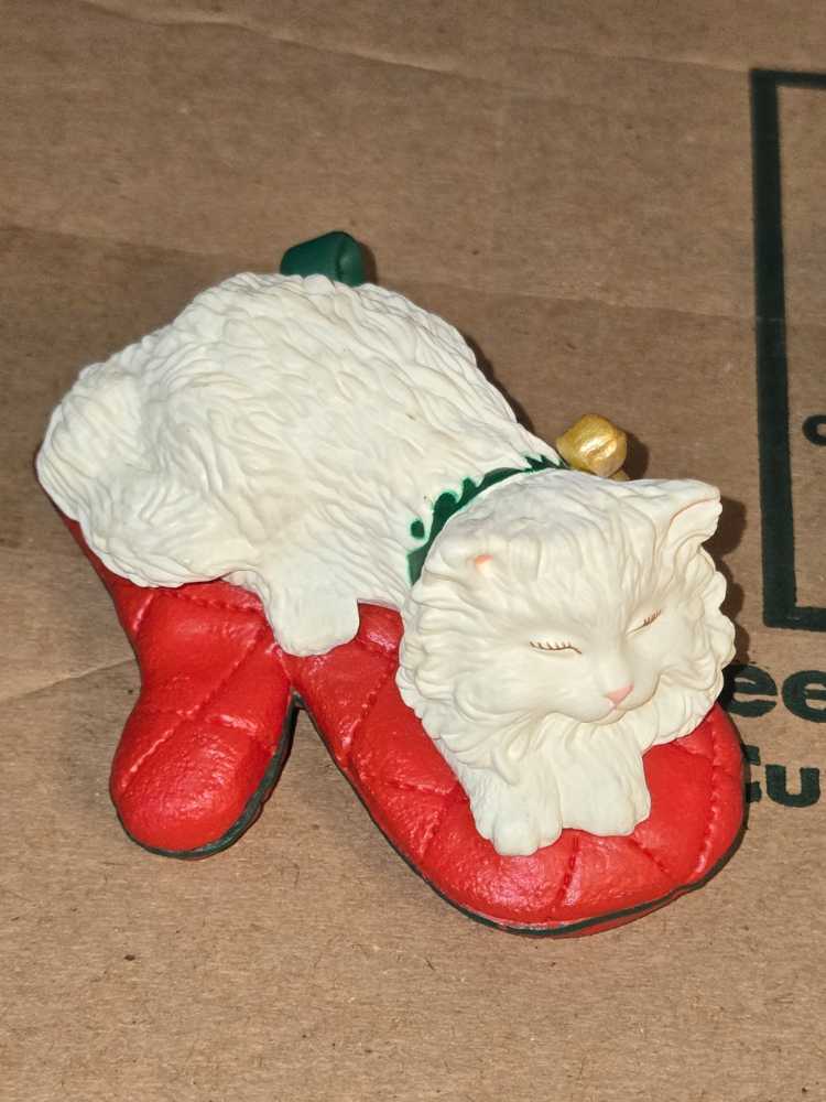 Cat Naps #2 - Keepsake Series (Cat Naps) ornament collectible [Barcode 015012180664] - Main Image 4