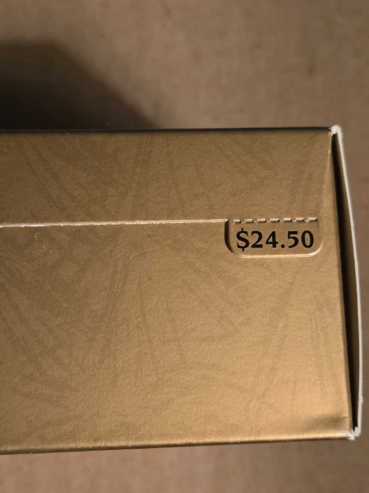 Santa’s Diner - Magic Plug-in (Santa) ornament collectible [Barcode 015012181456] - Main Image 4