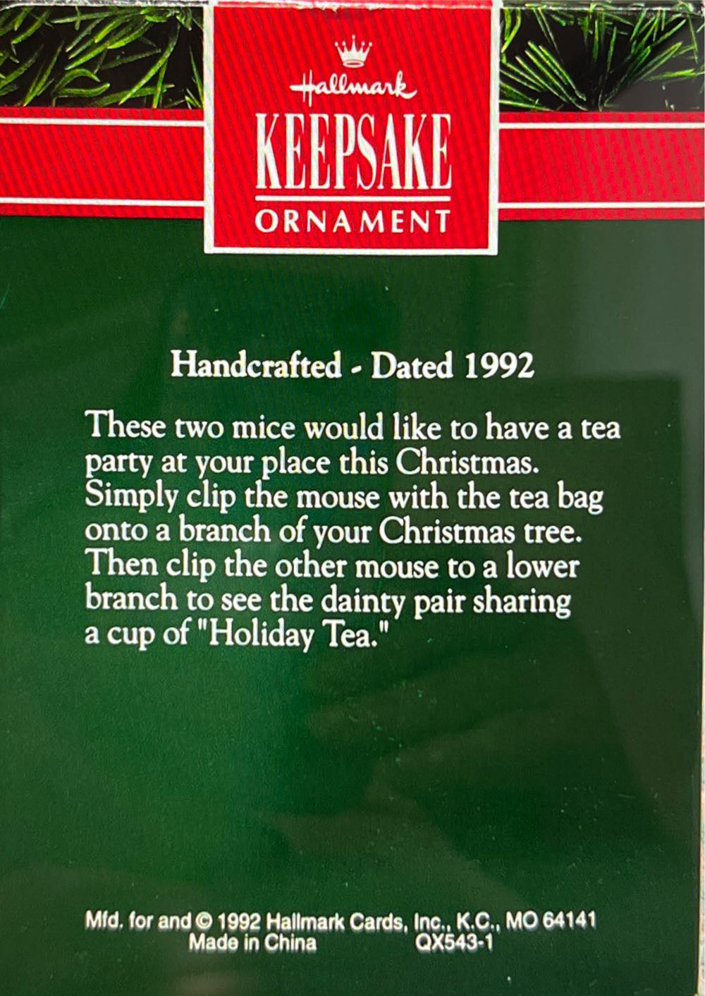 Holiday Teatime - Here Comes Santa (Mice, Tea, Food) ornament collectible [Barcode 070000027505] - Main Image 4