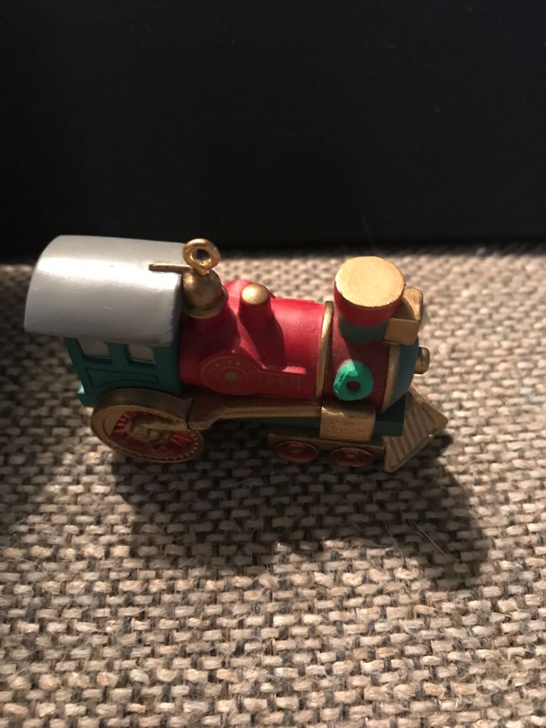 Claus & Co RR #1 Locomotive - Claus & Co. RR Collection (Collector’s Series) ornament collectible [Barcode 070000061578] - Main Image 2