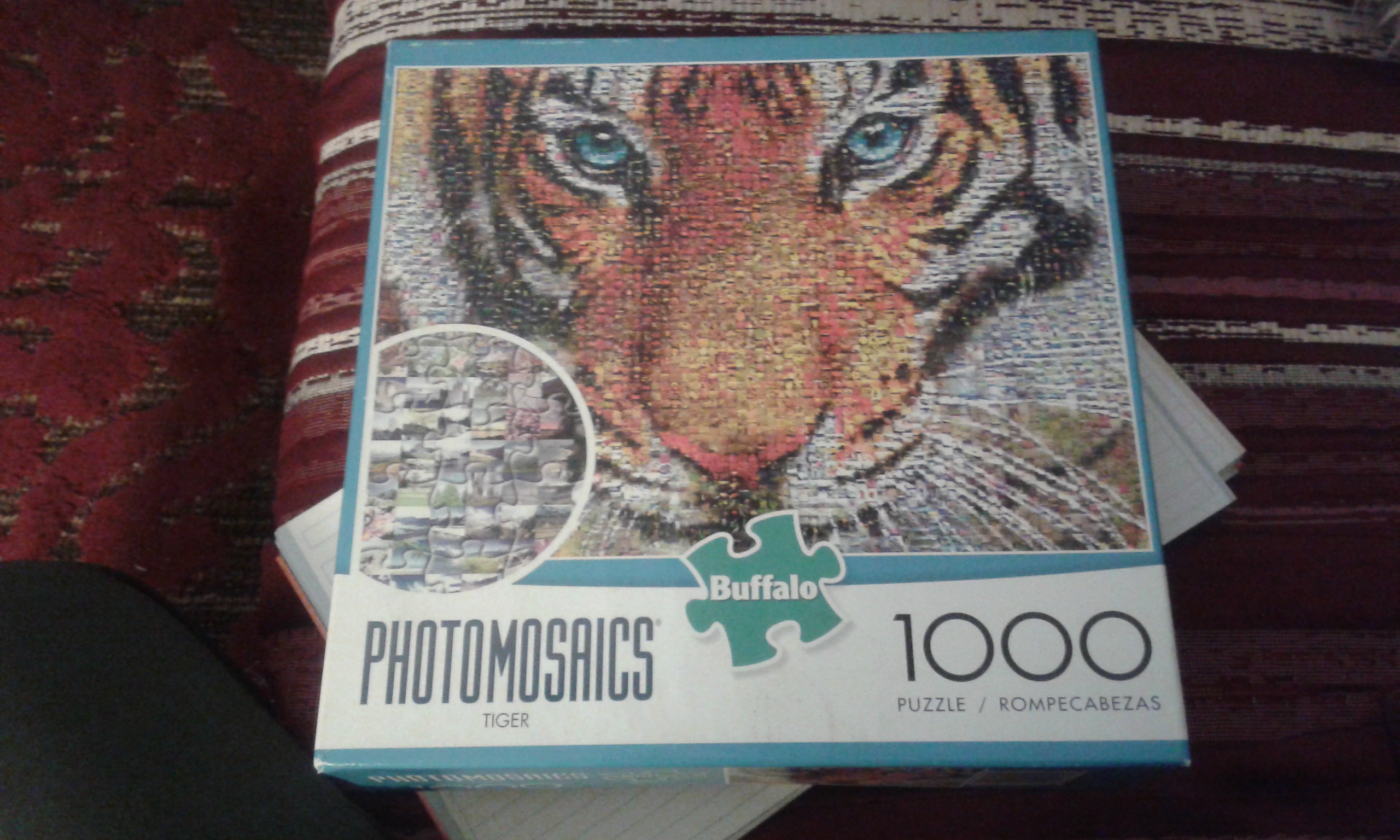 Tiger - Photomosaic (Puzzle) ornament collectible [Barcode 079346105519] - Main Image 2