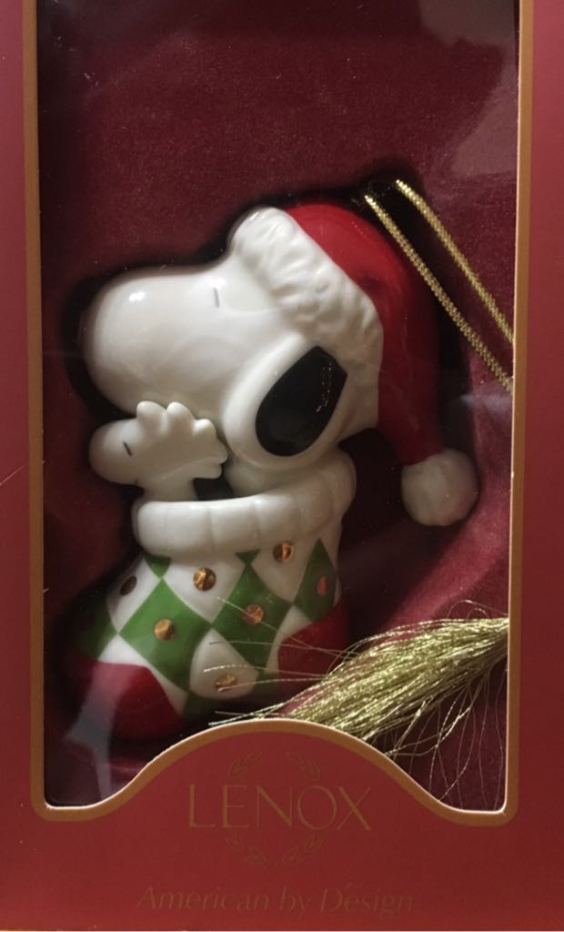 Snoopy In Stocking - Snoopy (Peanuts) ornament collectible [Barcode 091709441270] - Main Image 2