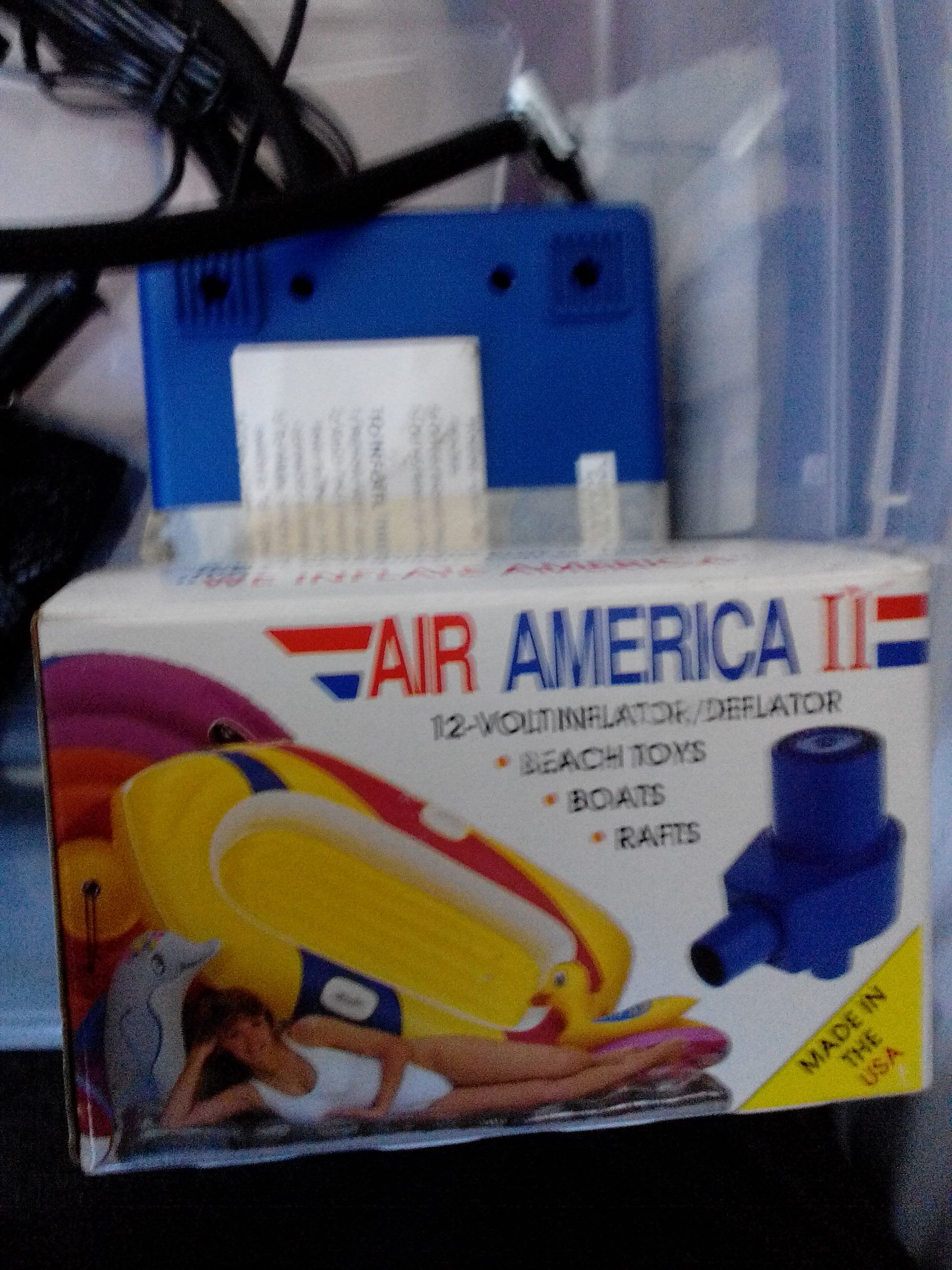 Air America II  (Air Pump) ornament collectible [Barcode 096724463528] - Main Image 2