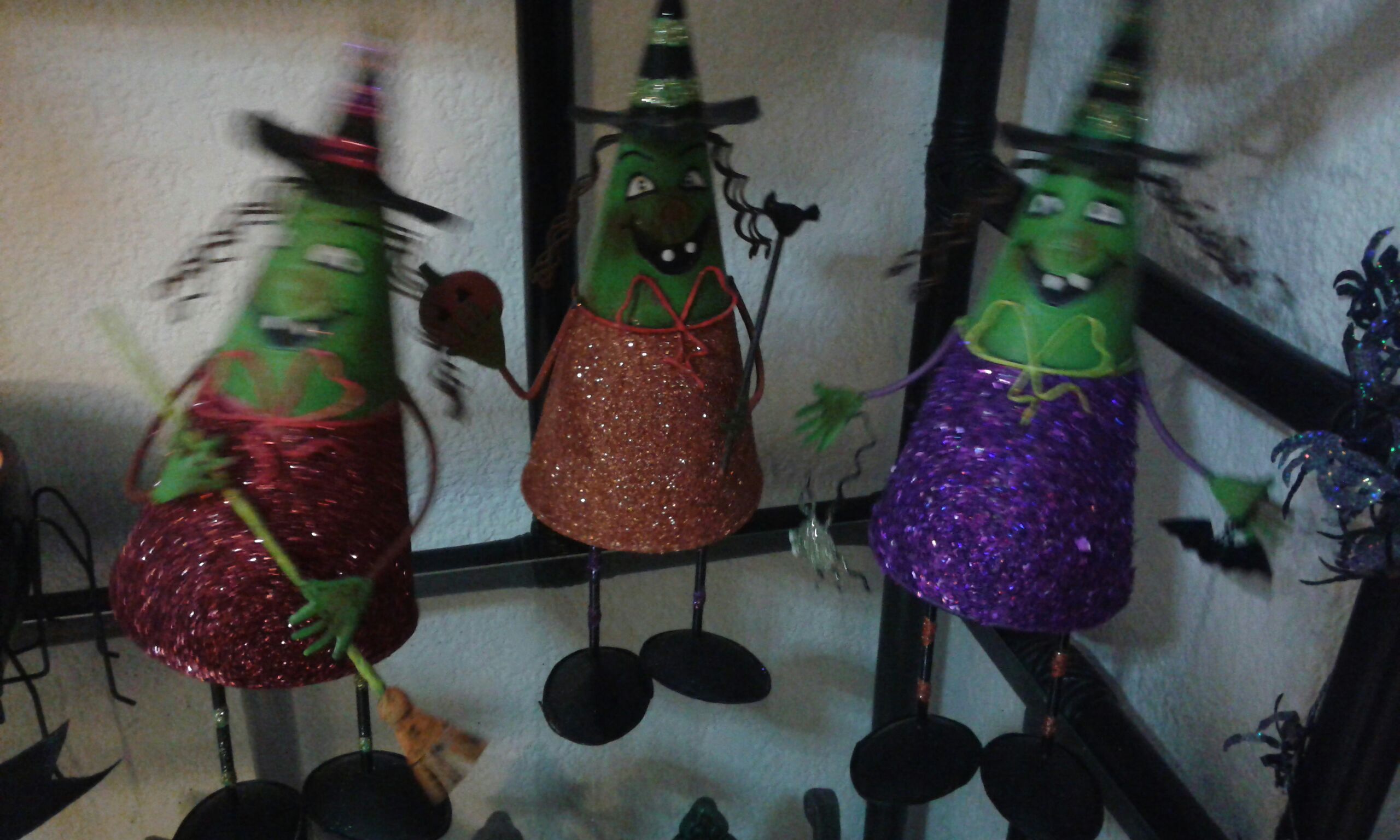 Brujas movibles - Brujas (Halloween) ornament collectible [Barcode 110030270257] - Main Image 2