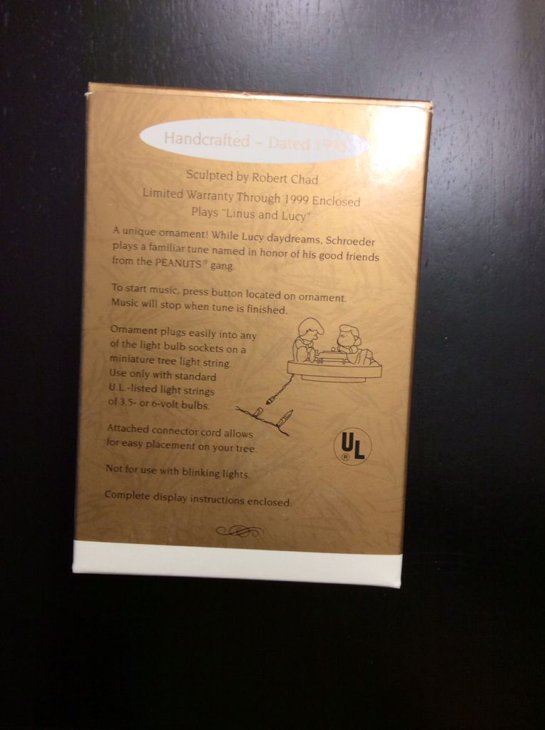 Peanuts Schroeder And Lucy  - Peanuts (Magic) ornament collectible [Barcode 015012279610] - Main Image 2