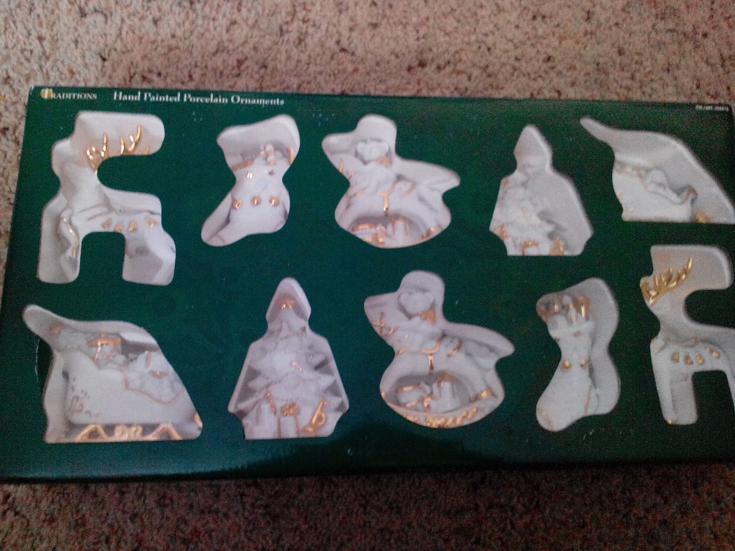 Hand Painted Porcelain Ornaments  (Christmas Ornament) ornament collectible [Barcode 400003344154] - Main Image 1