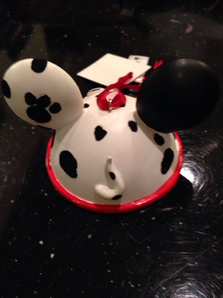 101 Dalmatian Ear Hat Ornament Disney - Disney Ear Hat ornament collectible [Barcode 400006477538] - Main Image 2