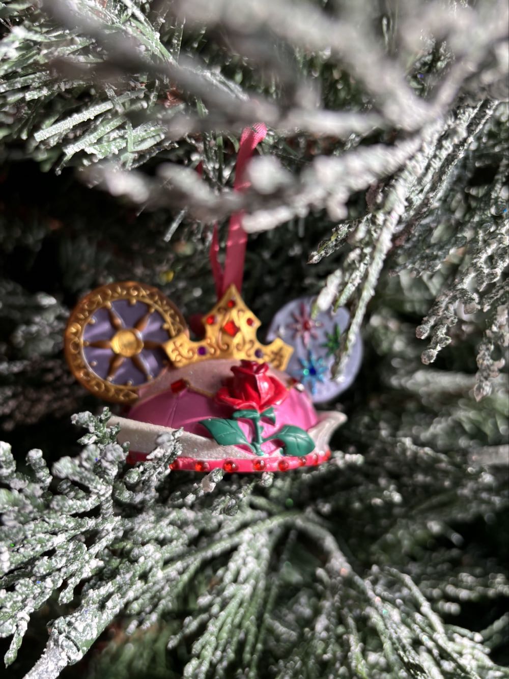 Sleeping Beauty Ear Hat Ornament Disney - Disney Ear Hat ornament collectible [Barcode 400006477637] - Main Image 3