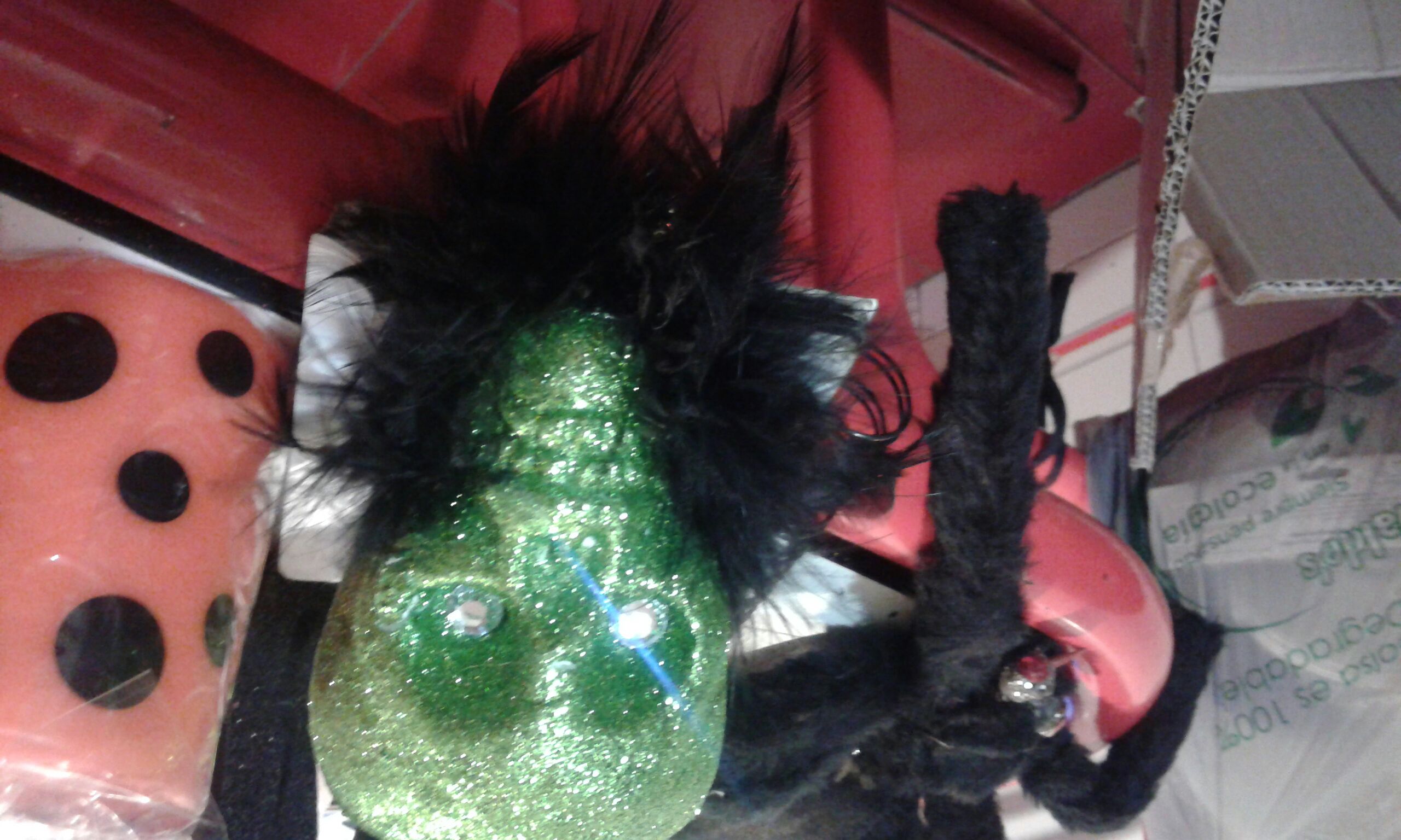 craneo con barba de plumas - Craneos (Halloween) ornament collectible [Barcode 605388003782] - Main Image 1