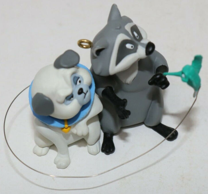 Percy, Flit and Meeko - Pocahontas (Disney) ornament collectible [Barcode 015012303612] - Main Image 4