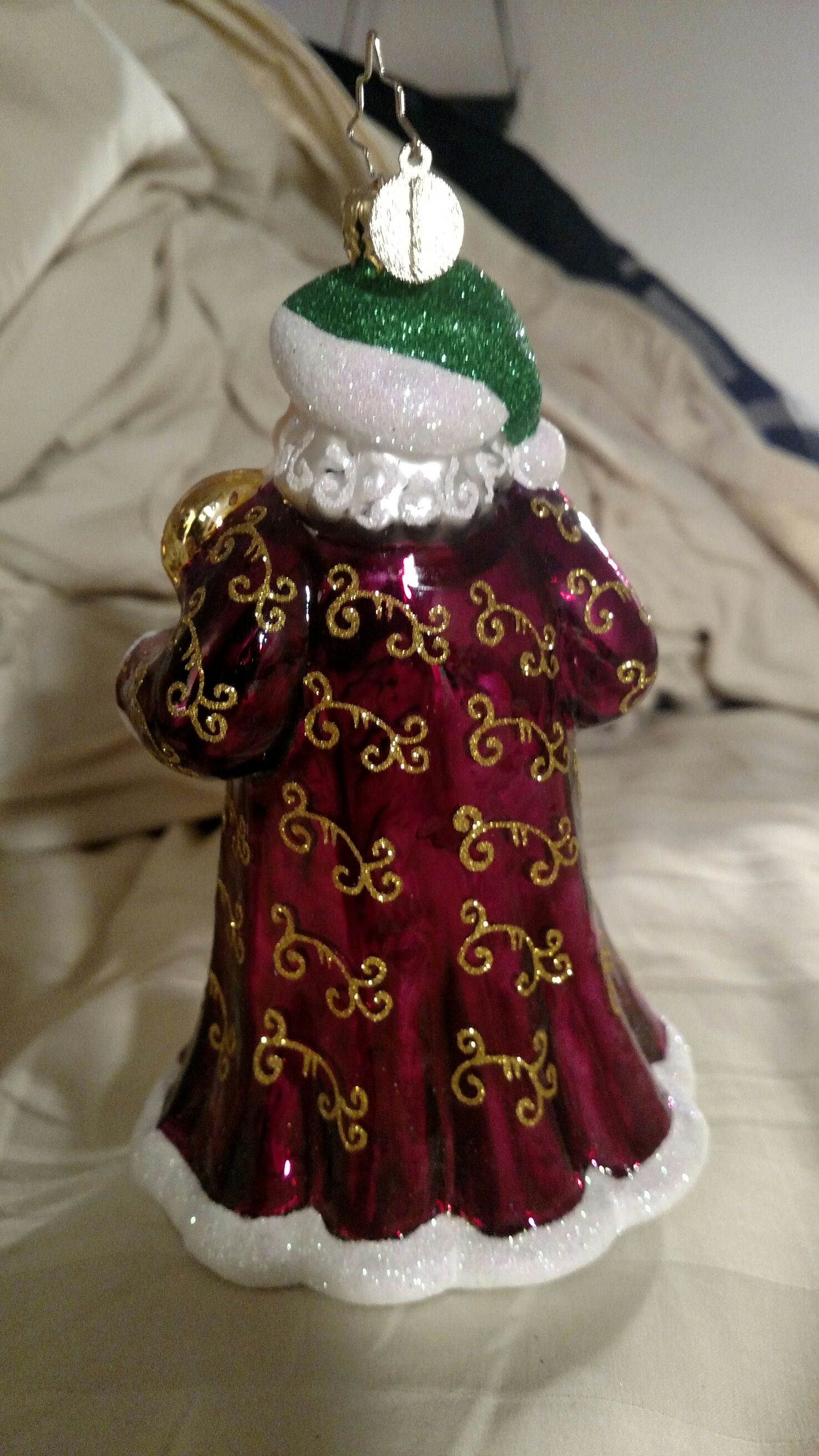 By Candle Light  ornament collectible [Barcode 645001488305] - Main Image 2