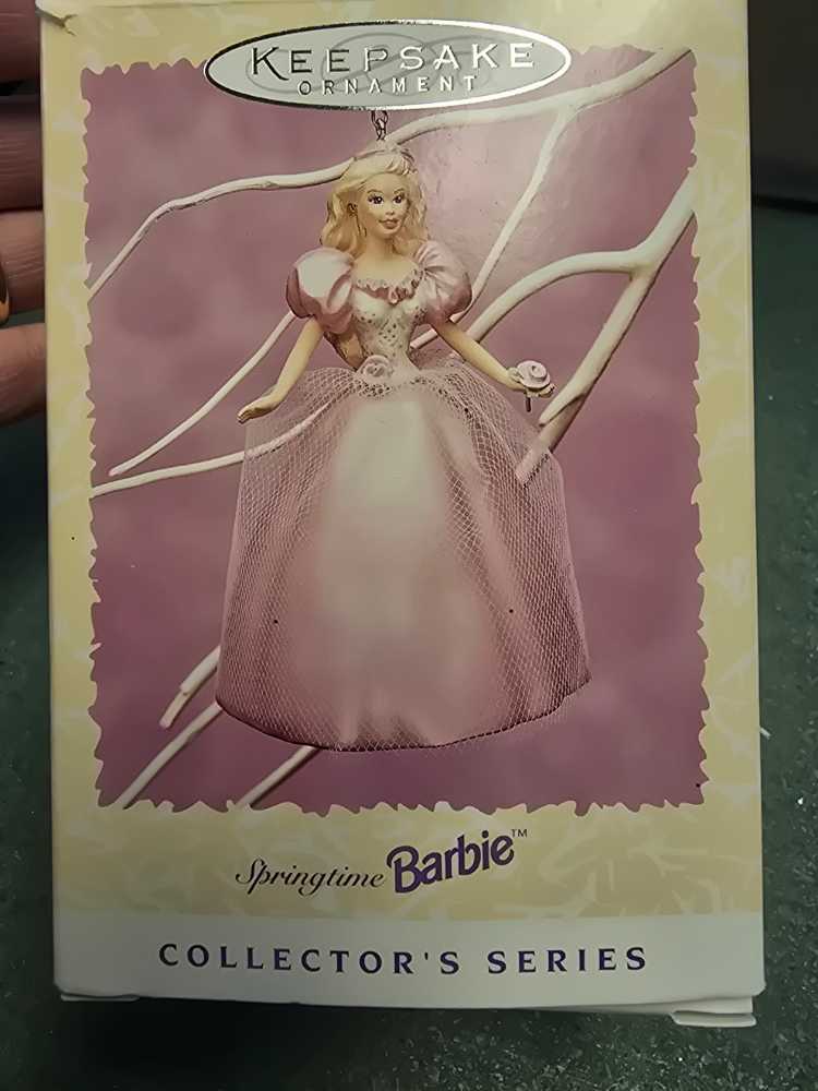 Barbie: Springtime Barbie 1996 #2 - Collector’s Series (Springtime Barbie) ornament collectible [Barcode 015012317213] - Main Image 4