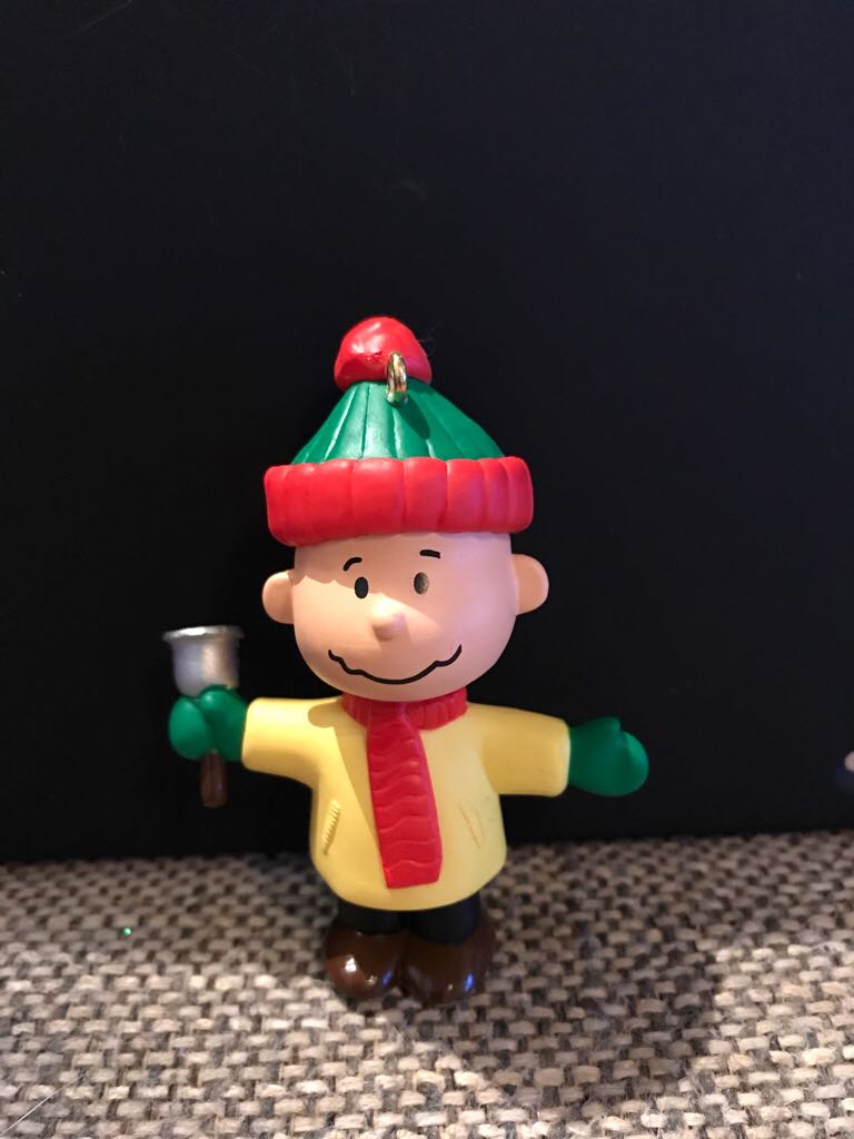 Charlie Brown - Peanuts - A Charlie Brown Christmas (Peanuts) ornament collectible [Barcode 015012322286] - Main Image 2
