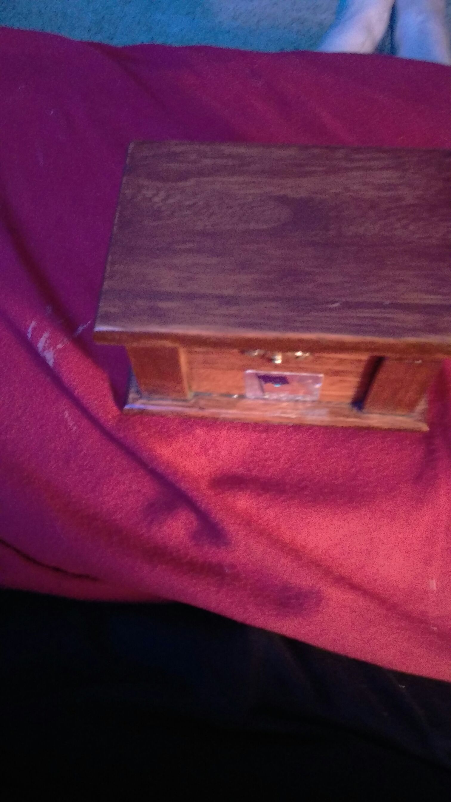 Small Wood Box  (Storage) ornament collectible [Barcode 707579128202] - Main Image 2