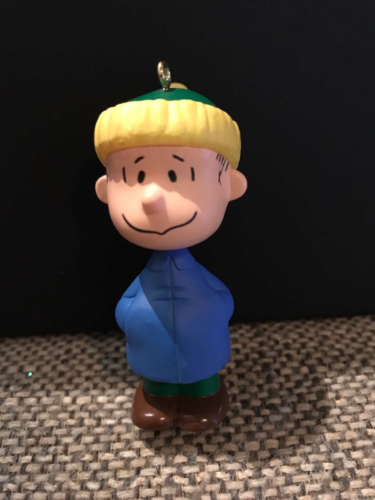 Linus - Peanuts A Charlie Brown Christmas (Peanuts) ornament collectible [Barcode 015012322316] - Main Image 2