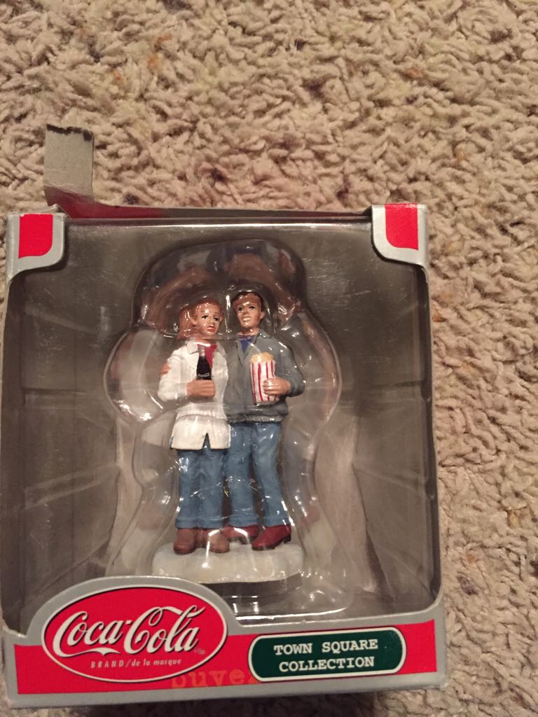 Santa and Kittens Set Of 2 #22045