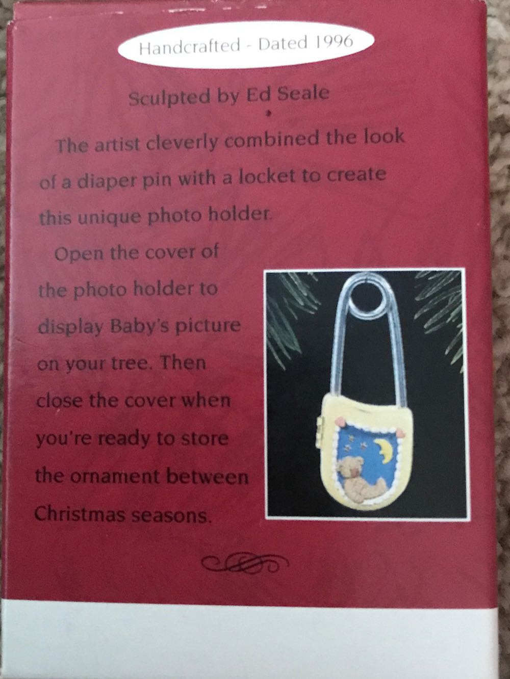 Baby’s First Christmas  (Photo Holder) ornament collectible [Barcode 015012362268] - Main Image 2