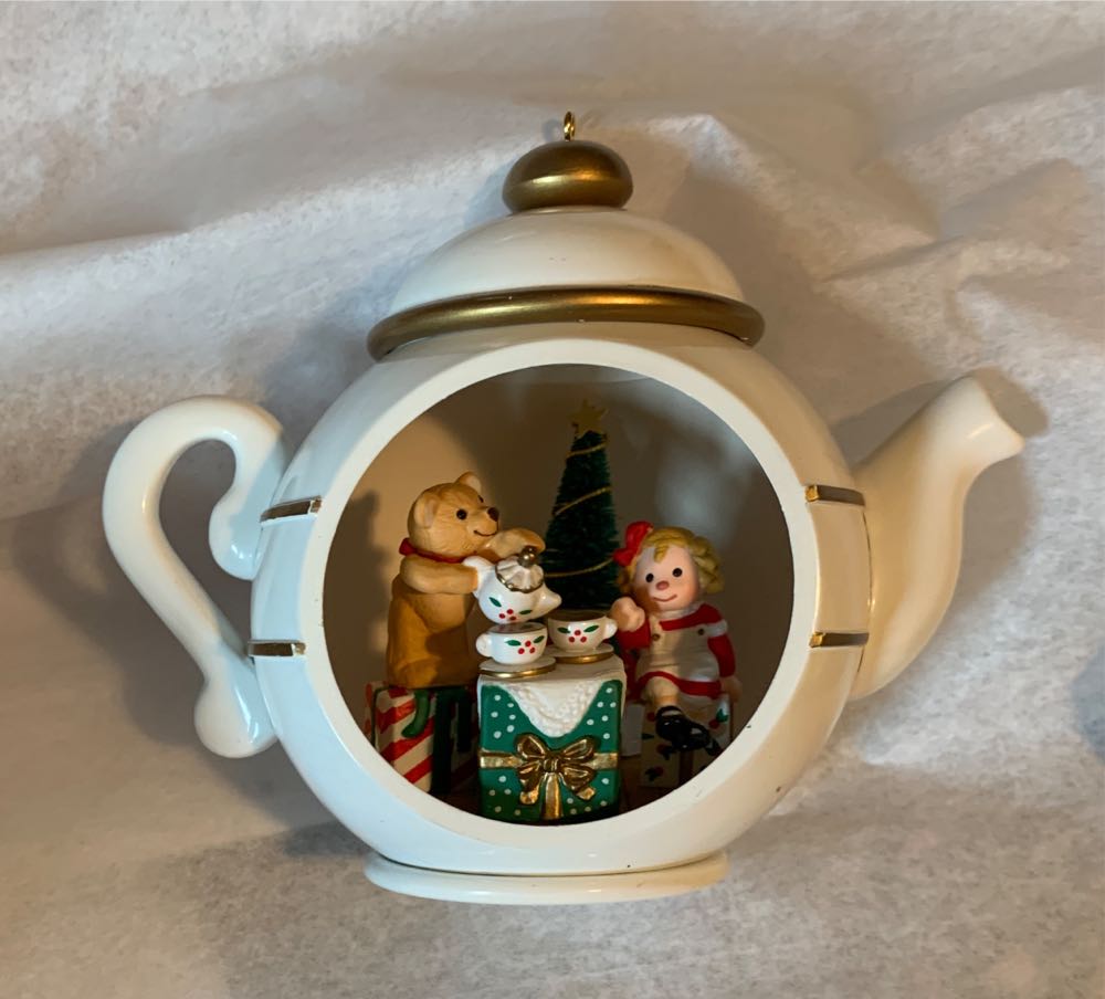 Teapot Party  ornament collectible [Barcode 015012365696] - Main Image 3