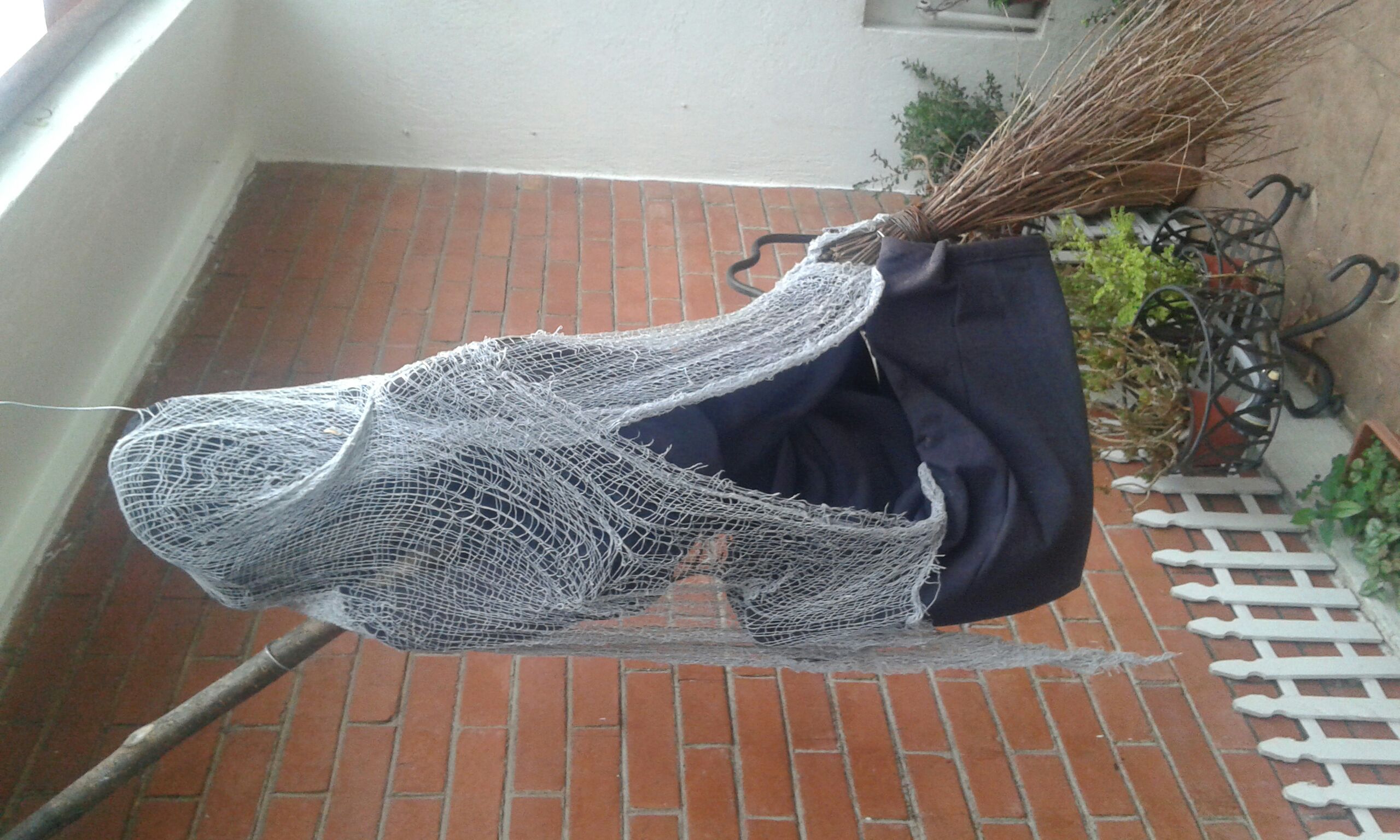 bruja exterior - Brujas (Halloween) ornament collectible [Barcode 7500130229102] - Main Image 2