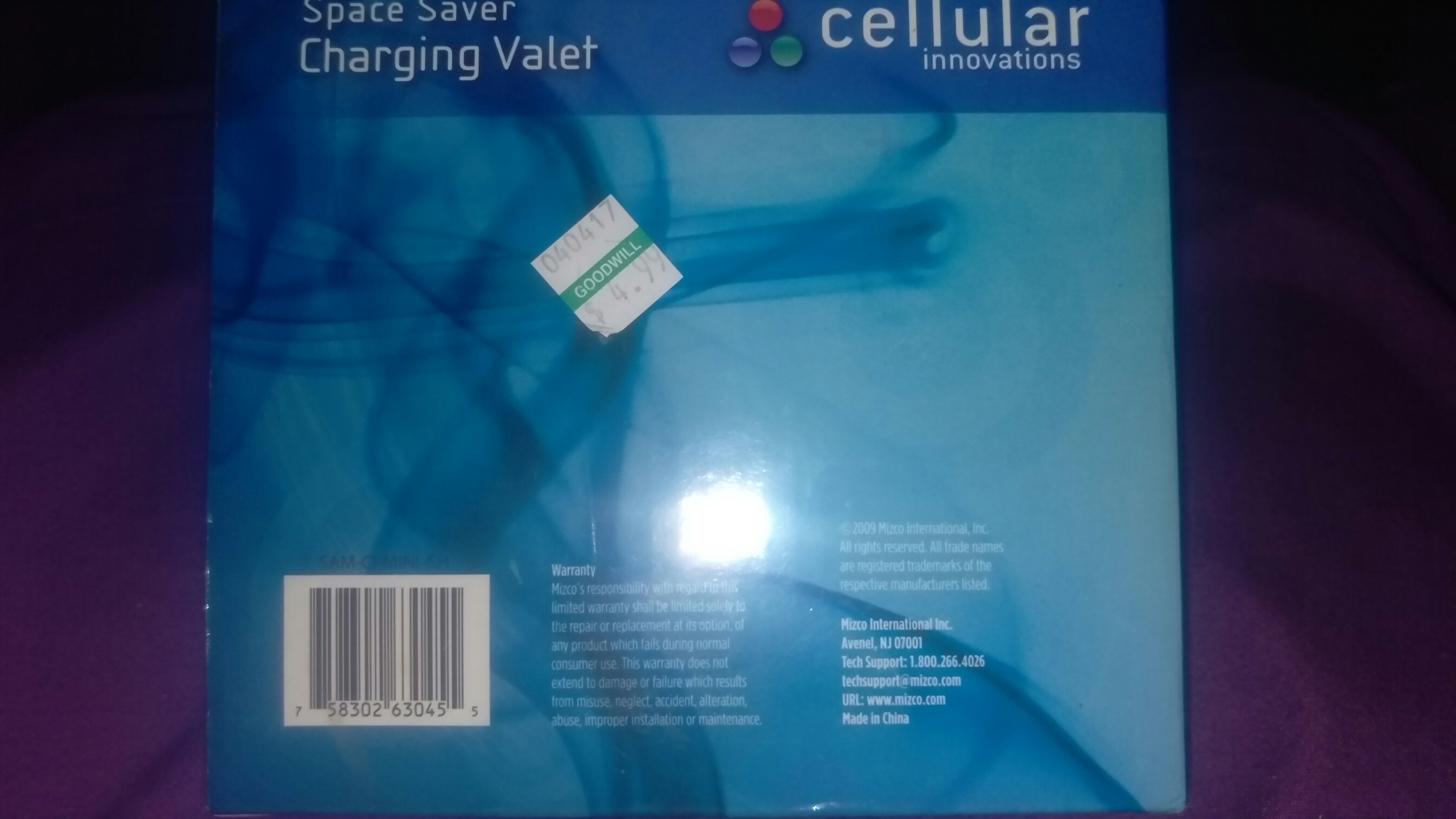 Space Saver Charging Valet  (Kyles belongings) ornament collectible [Barcode 758302630455] - Main Image 2